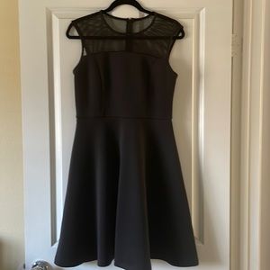 Lite black dress